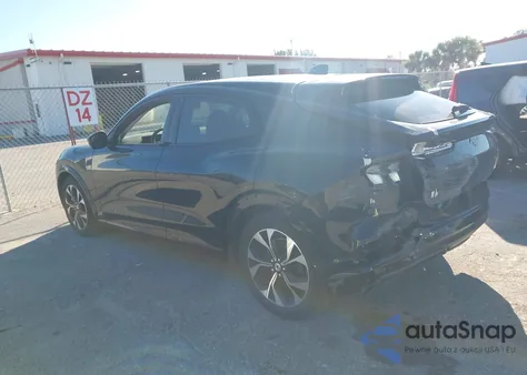 2022 Ford Mustang Mach-E Premium from USA, damaged, VIN 3FMTK3RM6NMA37701